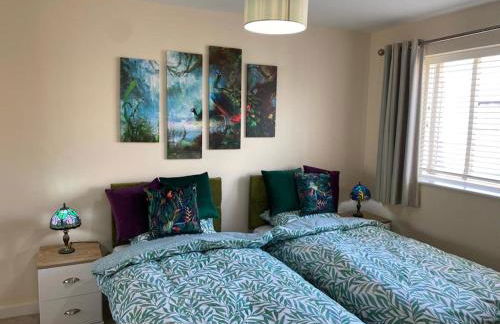 Homely & Warm Trumpington House w Parking, 5 mins drive to Bio Medical Campus, Addenbrooke's & Papworth hospitals - Foto 35