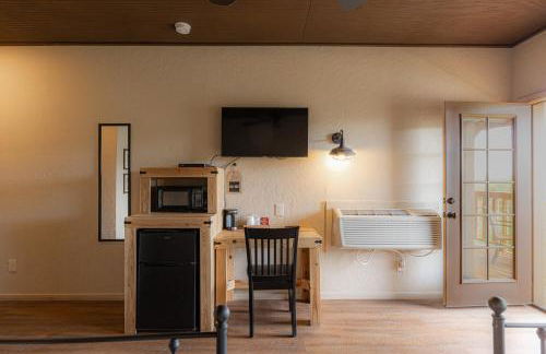 Miners Cabins #1 - Two Double Beds and Private Balcony - Foto 5