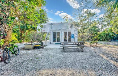 Upcycled Shipping Containers Transformed into a Glamping Home for a Unique Florida Vacation - Foto 24