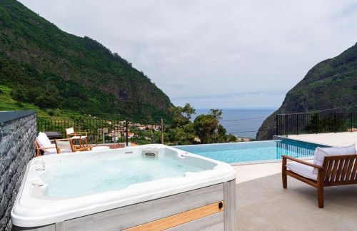 Elysium São Vicente - Designer Villa with Ocean View, Heated Pool, Jacuzzi & Sauna - Foto 43