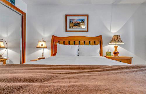 Handcrafted Tahoe Retreat Walk to Beach & Ski - Foto 13