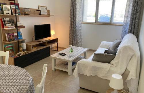 Gîte au calme avec jardin et wifi à Saint-Doulchard - FR-1-586-68 - Foto 1