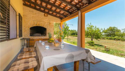 4 Bedroom Stunning Home In Polaca - Foto 4