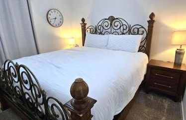 Paddleboards, Air Hockey, Grill, Fire Pit, WD, Brkfst, Sleeps 10, upper - Foto 9