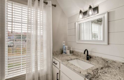 Getaway w/ Resort Perks at Smith Mountain Lake! - Foto 15
