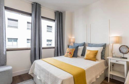 1 step to retiro park and gran via-prado museum - Photo 2