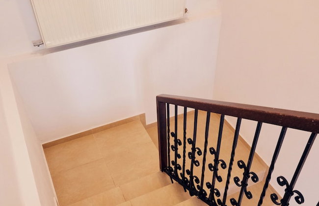 Modern Apartment - Photo 38