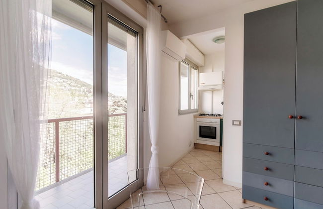 Tiny Blue - Photo 20