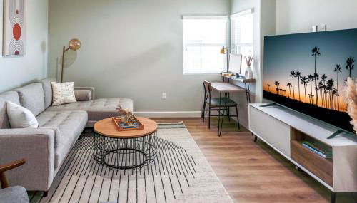 Cozy Luxe Unit Near Disneyland - Sleeps up to 10! EV Friendly & King Bed - Foto 4