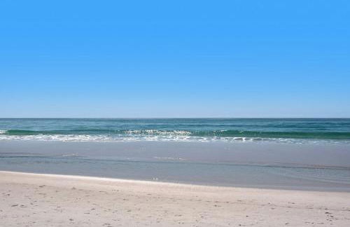 Steps to the Beach Pool Courts Family Fun - Foto 55