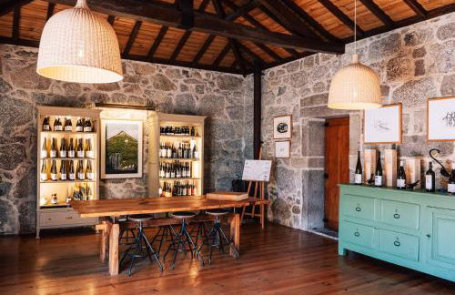 Wine Tourism - Quinta do Ameal - Foto 43