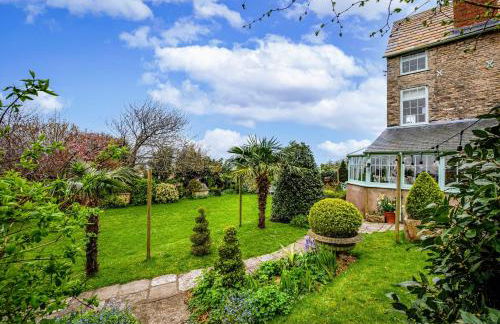 Magnificent Clarence cottage! - Photo 56