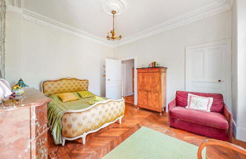 7 Bedroom Lovely Home In Chabris - Foto 25