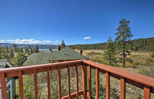 Walk to Lake Cabin with Deck and Views in Fawnskin - Foto 18