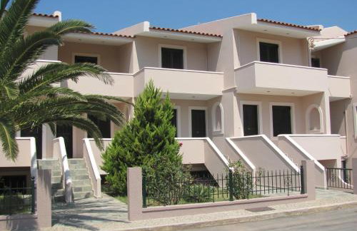 Lakonia Bay Apartments - Photo 4