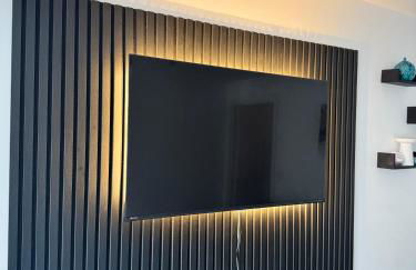 Parkside Luxury 3 bedroom home, 5 min to Ebbsfleet Station and has free Parking - Foto 23