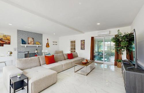 Stylish Avondale Home – Pet-Friendly & Walkable - Foto 3