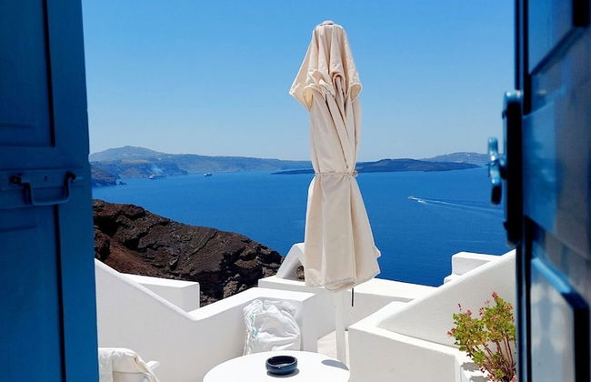 Nikos Villas Hotel in Oia Santorini - Photo 36