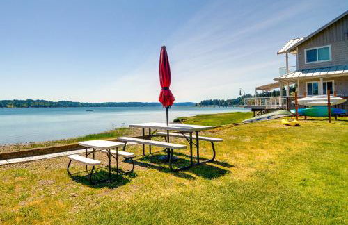 Waterfront Hood Canal Cottage: Steps to the Beach! - Foto 2