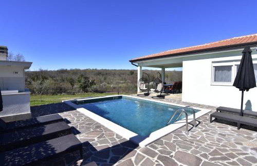 Comfortable holiday home with pool - Foto 64