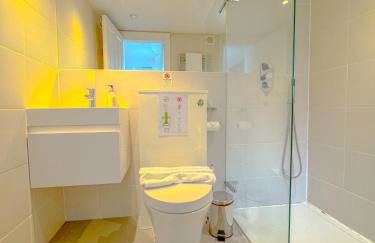 Pass the Keys Stylish 1 bed Soho Flat - Photo 13