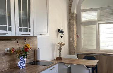 Apartments Karuza Center of old town Vis - Photo 1