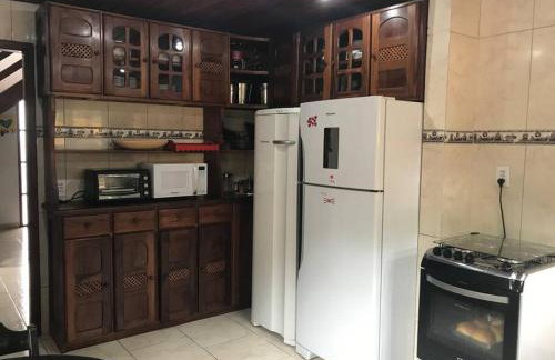 CASA SURYA, Piscina Fantástica, Churrasqueira, Completa, 18 HÓSPEDES na REGIÃO DOS LAGOS - Casa de Campo - Foto 10