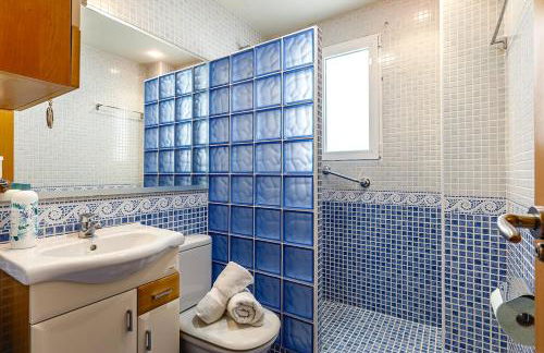 Encantador apartamento con vistas al mar y AC - Foto 19