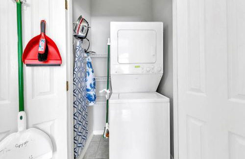 The Spyglass a 5 bed 3 bath house that sleeps 14 and just 67 steps from the beach - Foto 48