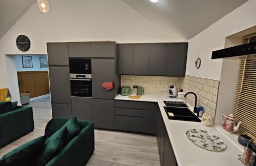 4 bedroom bungalow in Kettering - Garden - Parking - WiFi - Foto 32