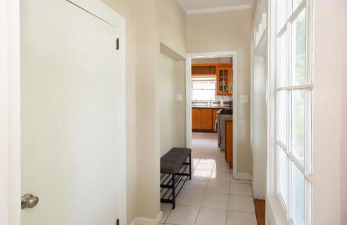 Spacious 2BR in Grand Old Home, Downtown Durham - Photo 29