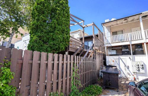 NEW Love Mi Getaway Loft with Deck on Washington Ave 110 - Foto 10