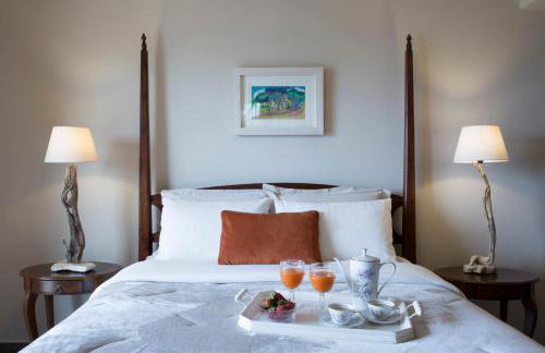 Avra Private Suites - Photo 50