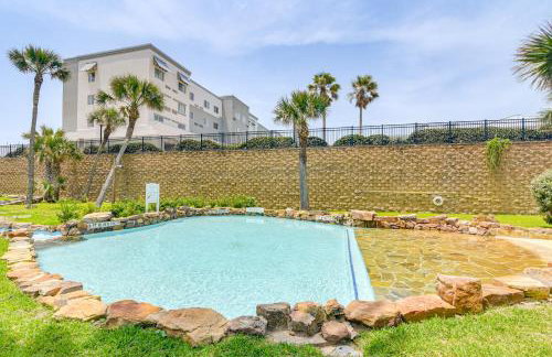 Walk to Beach Pool-View Condo in Galveston! - Foto 25