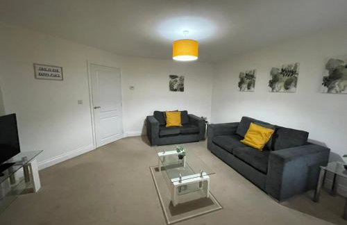 Fleetwood - 3 bedroom apartment, fab 4 contractors - Foto 14