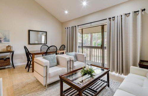 Golf, Swim and Dine! Condo with Lake Conroe Access - Foto 6