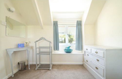 18th Century Thatched Cottage Parking & Garden - Foto 13