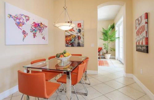 Luxury South Facing Pool Hot Tub Pool Table Air Hockey Gym BBQ 2 Miles to Disney - Foto 12