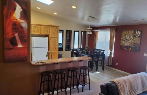I Deal Lake Powell Home 3BR, Jacuzzi, BBQ, Firepit - Foto 7