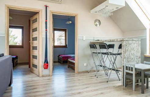 2 Bedroom Amazing Home In Ploskinia - Foto 13