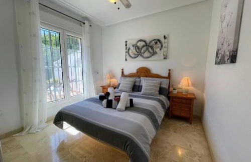 South facing Los Dolses bungalow - comm pool LD186 - Foto 23