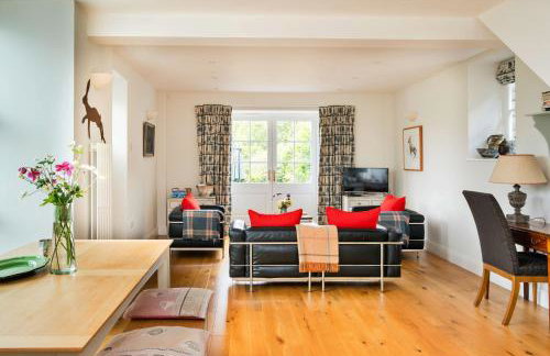 Finest Retreats - Coach House Wellbeing Retreat - Photo 13