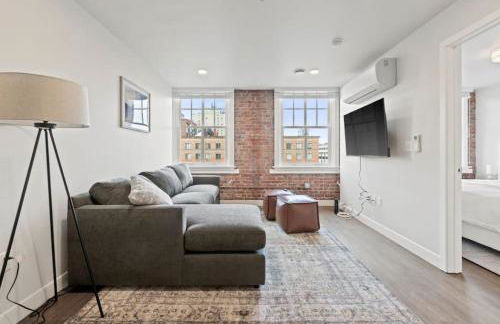 King Bed J and K on Main Luxury Apartment 403 - Foto 1