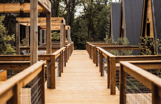 Finger Lakes Treehouse & Spa - Foto 66