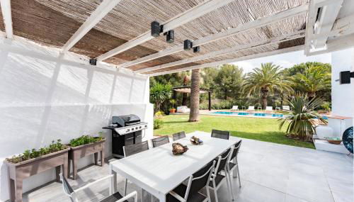 El Cortijo - Photo 2