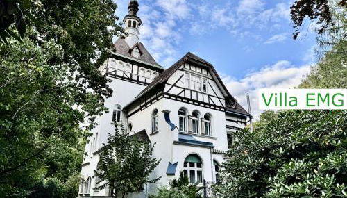 Luxus Ferienhaus Villa EMG Dortmund in Ennepetal, nah Düsseldorf, Köln mit Tennis Court, Garten, Kamin für Familien Gruppen bis 20 Personen - Foto 1, Garden