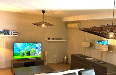 Amazing Sea View apartment with sun drenched terrace! - Photo 4