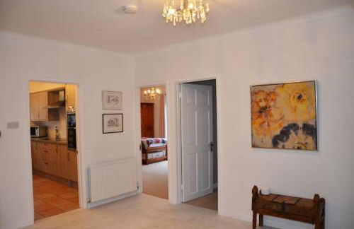 NEW - Beautiful, spacious Beechwood Lodge with lovely gardens - Photo 15