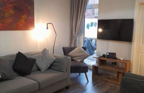 Cosy Jesmond 3 bed apartment - fantastic location - Photo 38