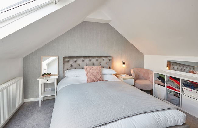 Host Stay Bankside Cottage - Photo 16